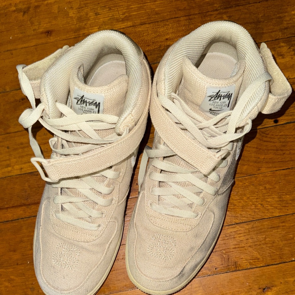 Stussy Mens Beige High-Top Sneakers